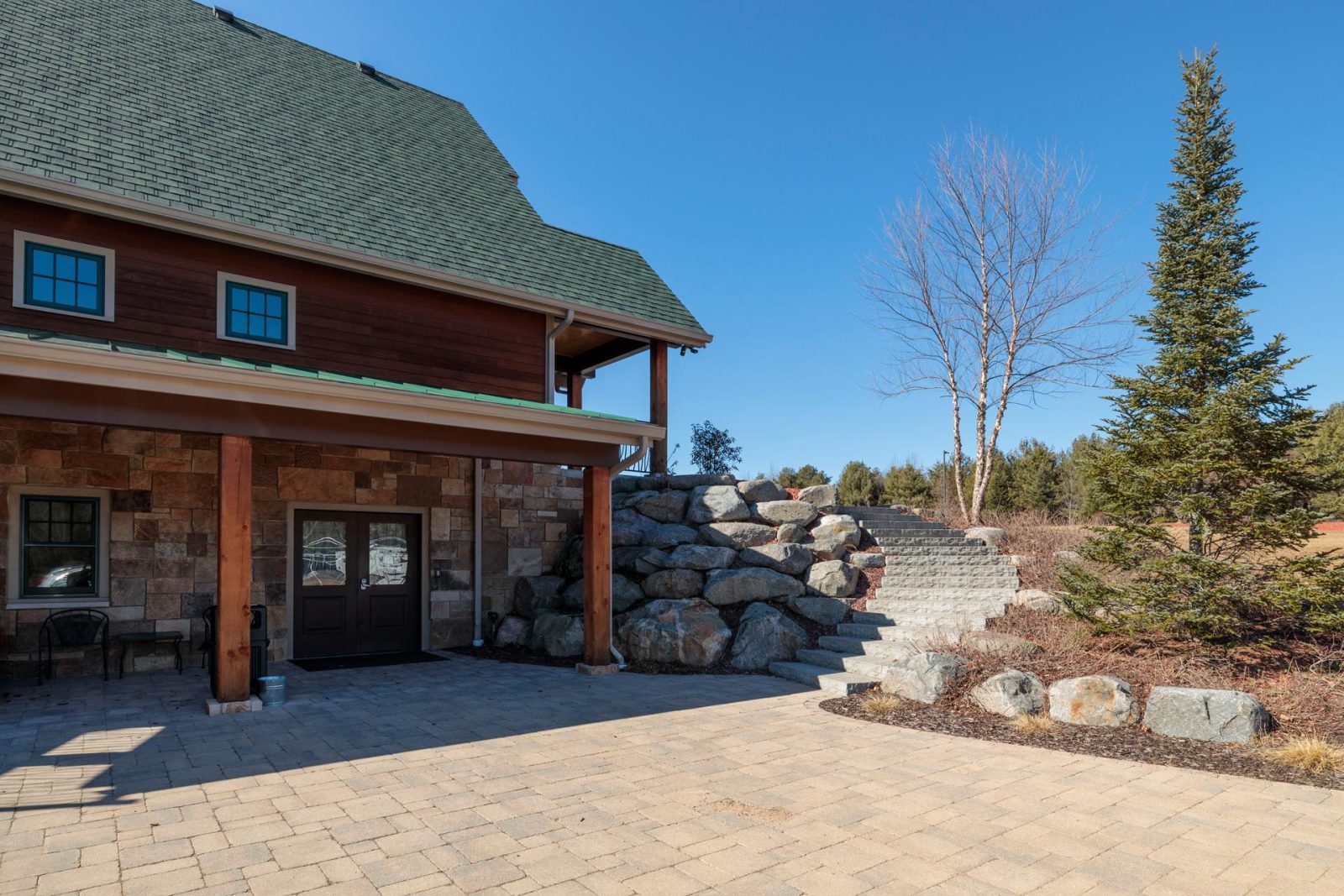 Lakeside Studio Apartment exterior